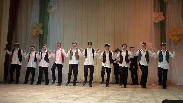 gallery_842_64_452658.jpg